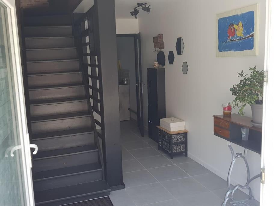 Petite Maison Type Loft En Plein Bourg D'Ambazac Exteriör bild
